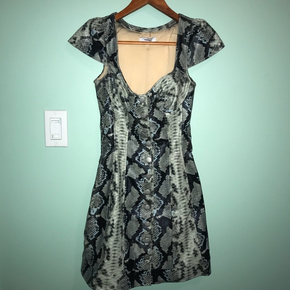 SOLD🐍 - Picture 2 of 4